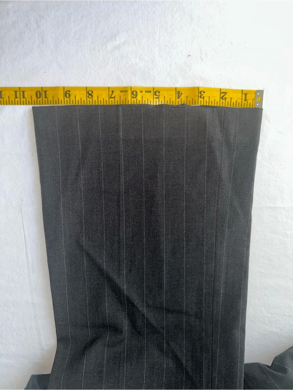 Banana Republic Martin Fit Size 4 Charcoal Pin Striped Flare Leg Pants 30 X 33